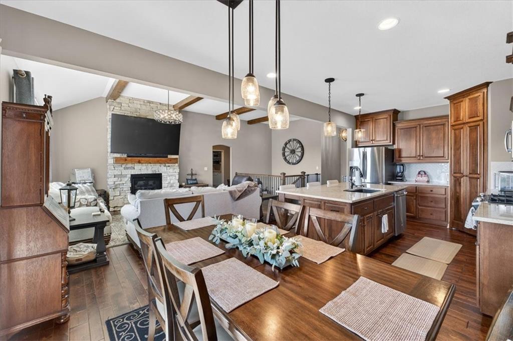 19013 Deer Run Street