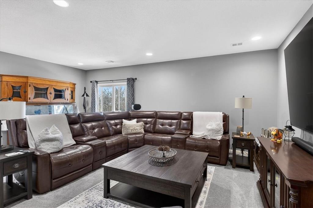 19013 Deer Run Street