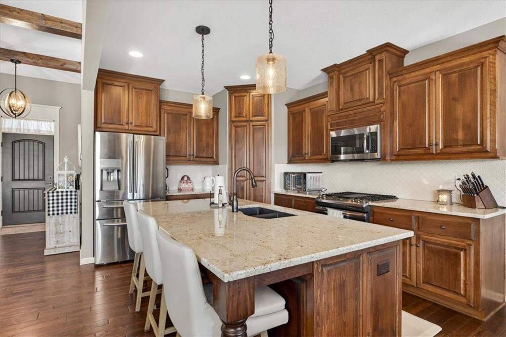 19013 Deer Run Street