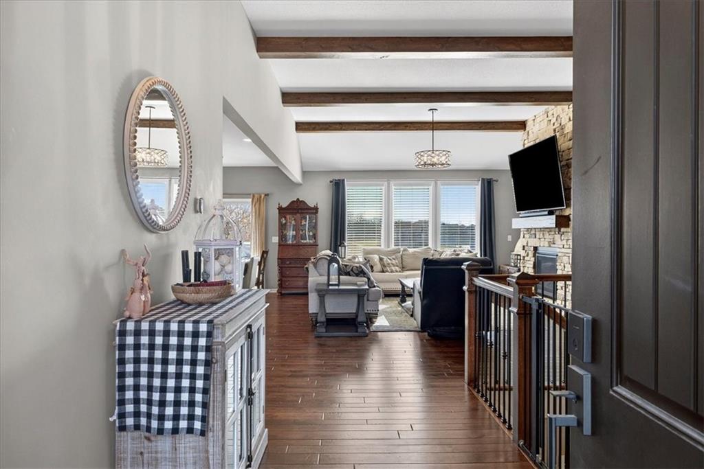 19013 Deer Run Street