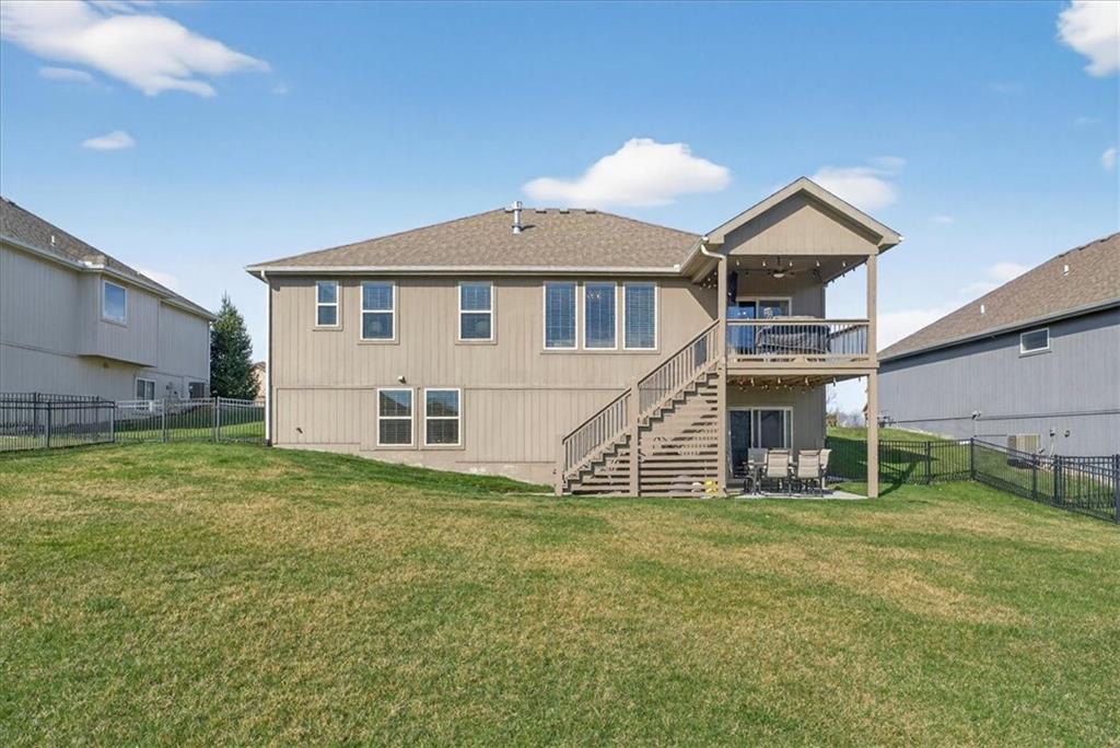 19013 Deer Run Street