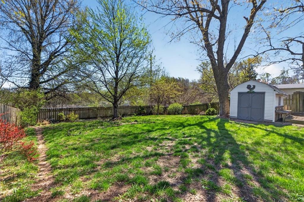 1715 N Dodgion Avenue