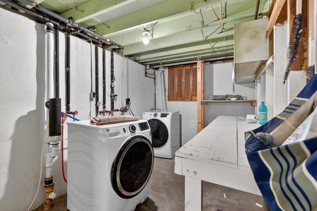 1715 N Dodgion Avenue