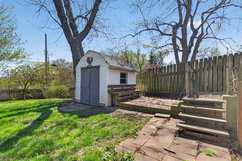 1715 N Dodgion Avenue