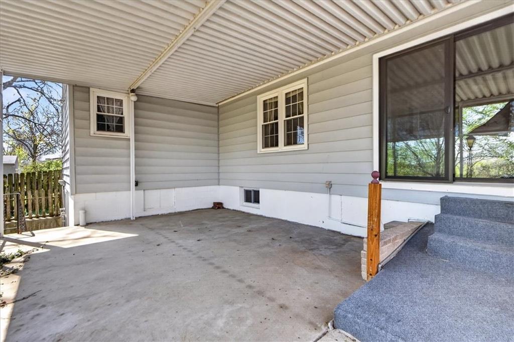 1715 N Dodgion Avenue