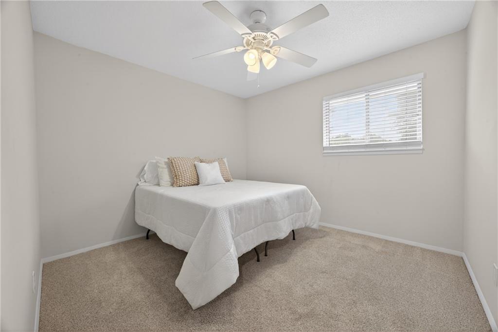7189 NW Chapel Woods Lane