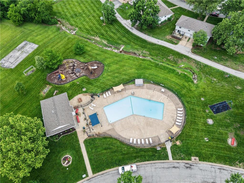 7189 NW Chapel Woods Lane