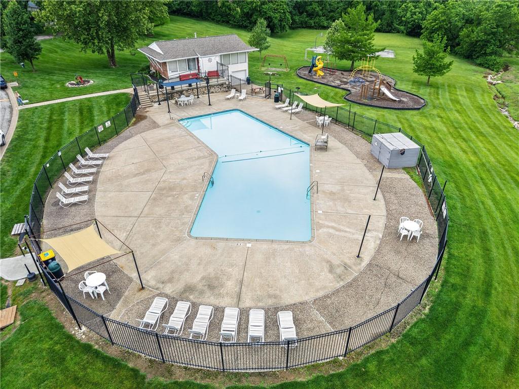 7189 NW Chapel Woods Lane