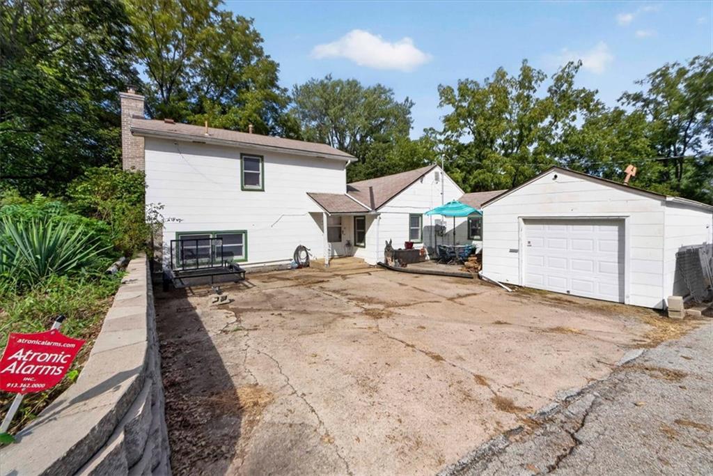 8204 E 79TH Street