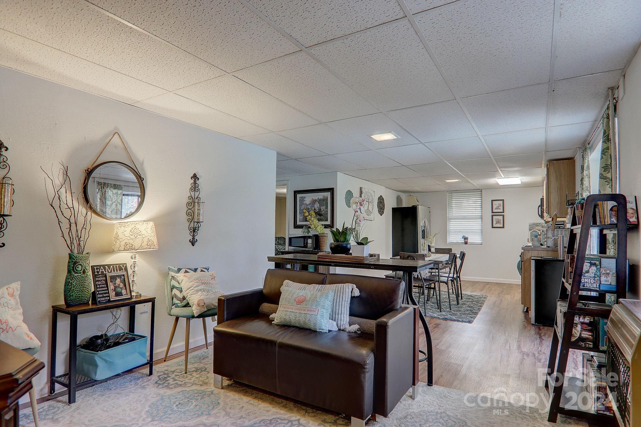 1194 Glenheath Drive