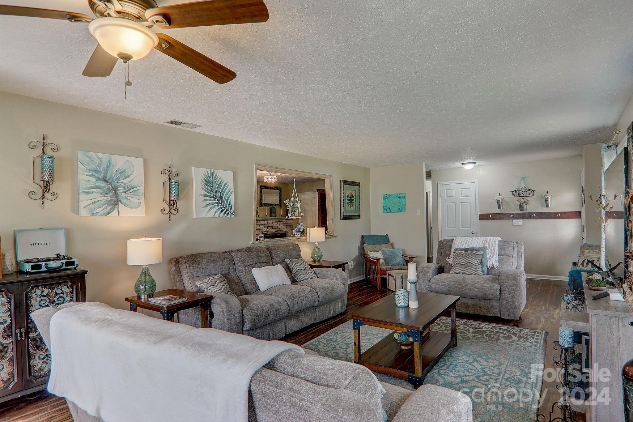 1194 Glenheath Drive