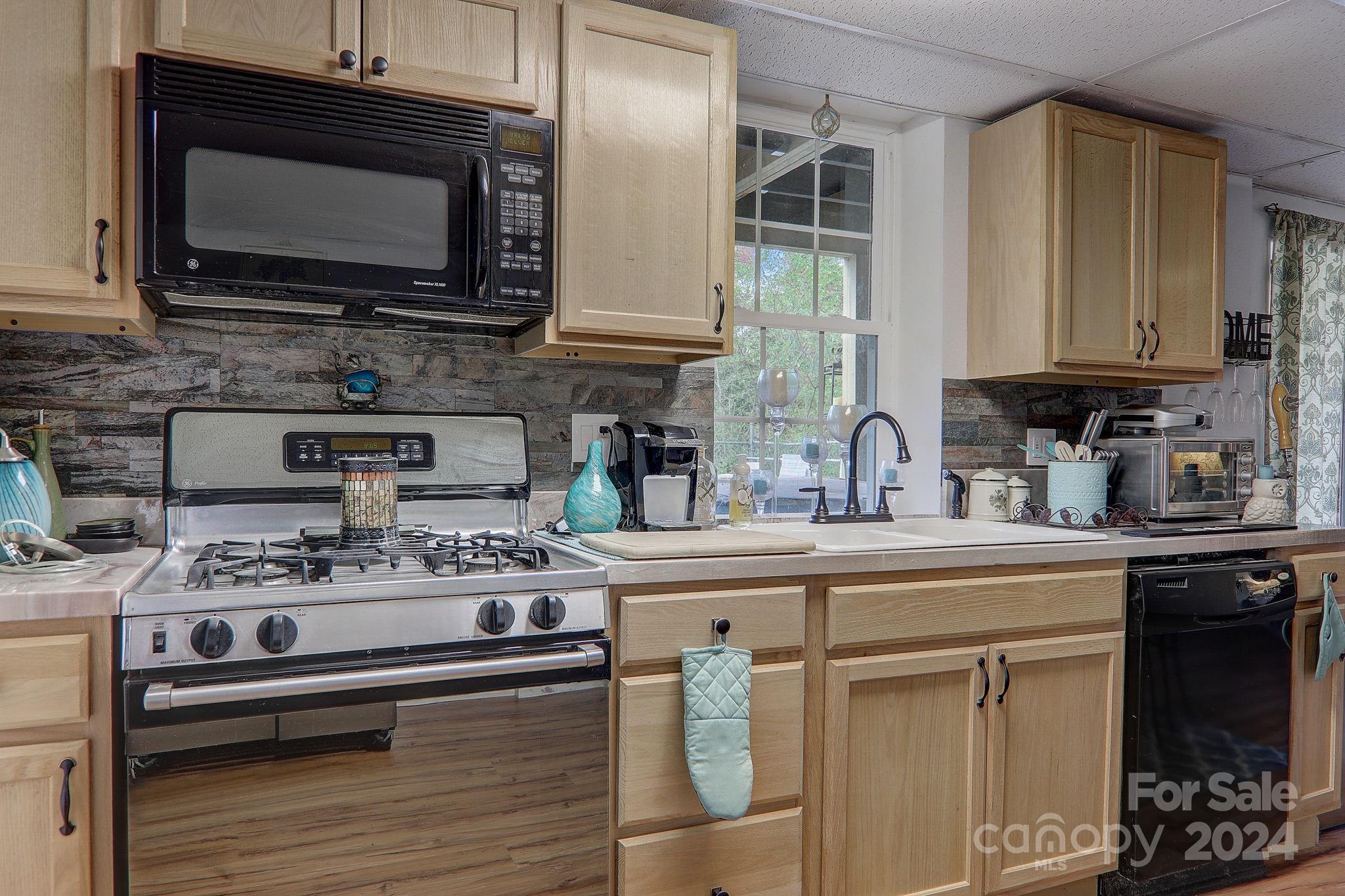 1194 Glenheath Drive