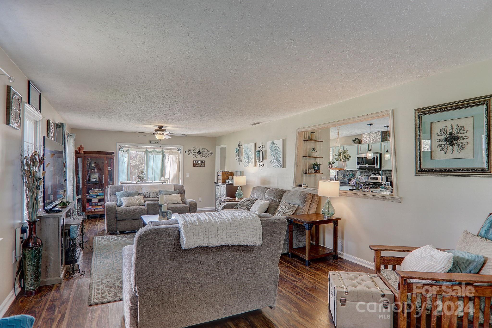 1194 Glenheath Drive