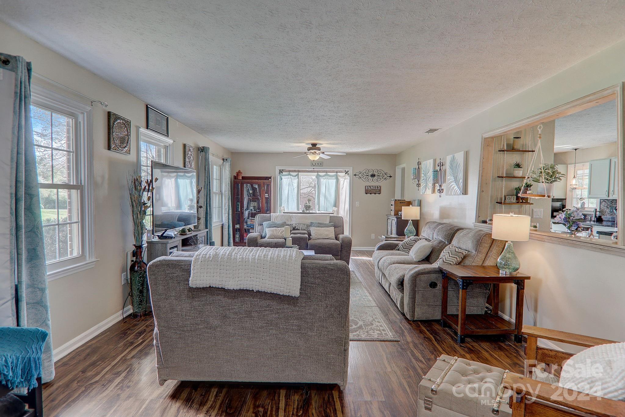 1194 Glenheath Drive