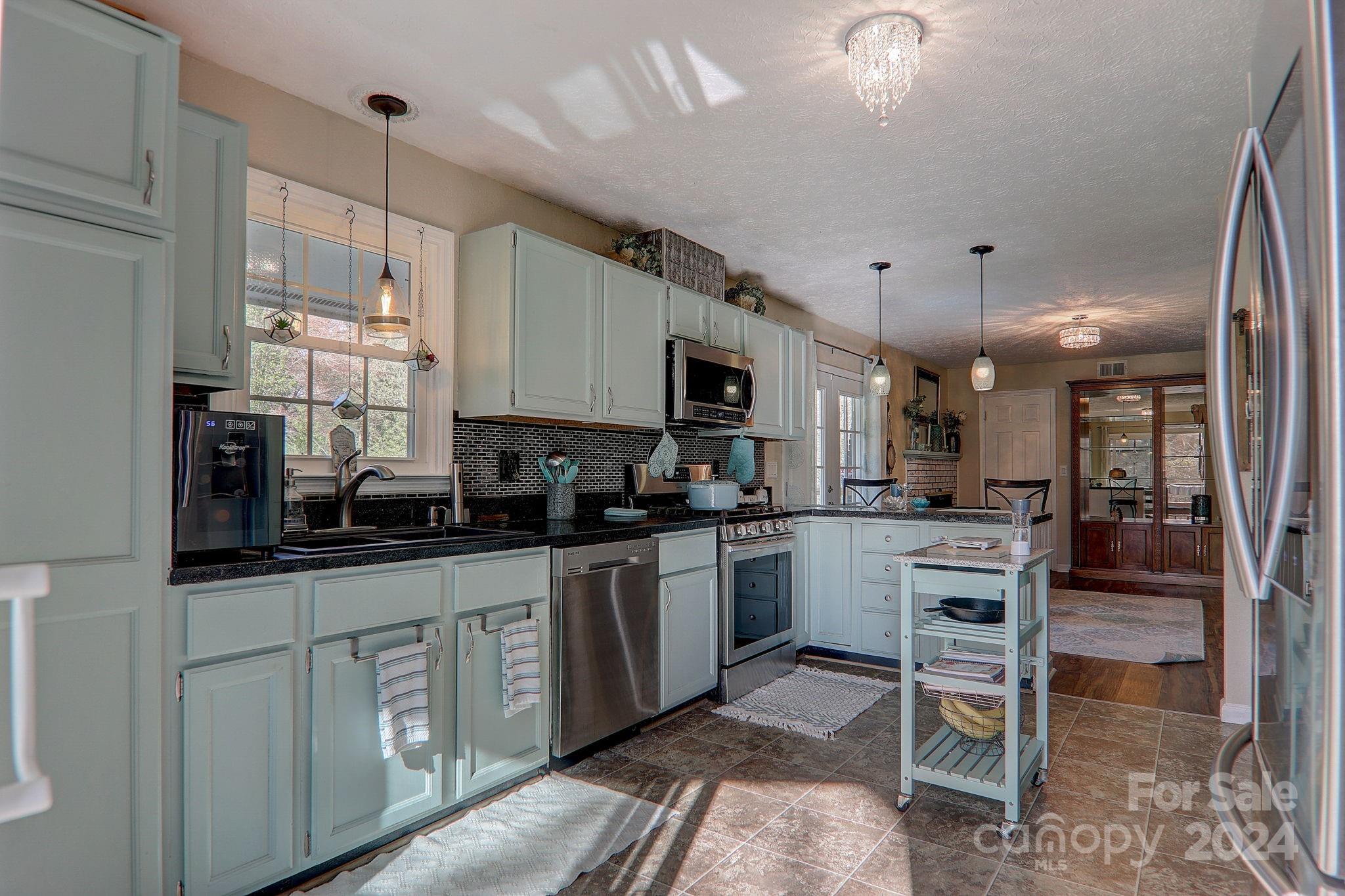 1194 Glenheath Drive