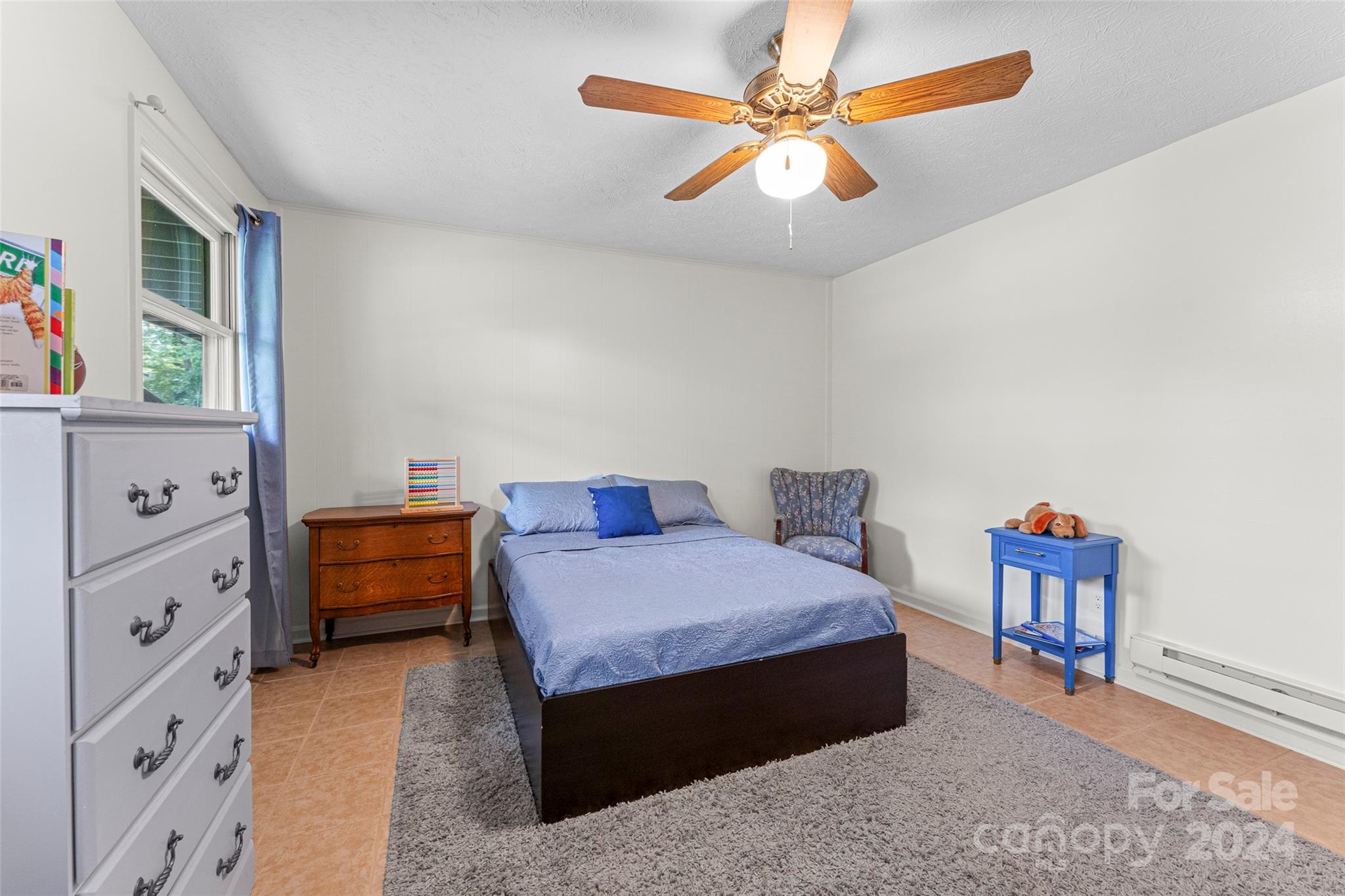 105 E Whisperwood Circle