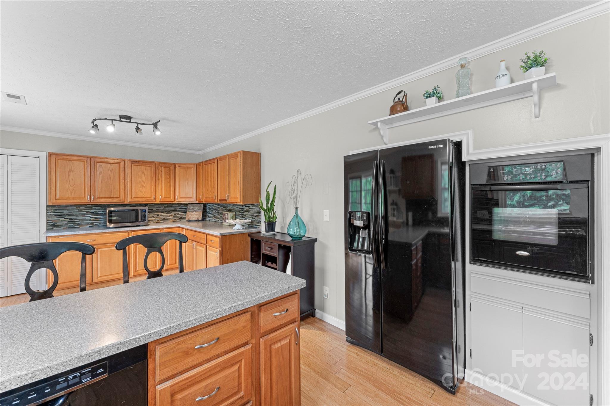 105 E Whisperwood Circle
