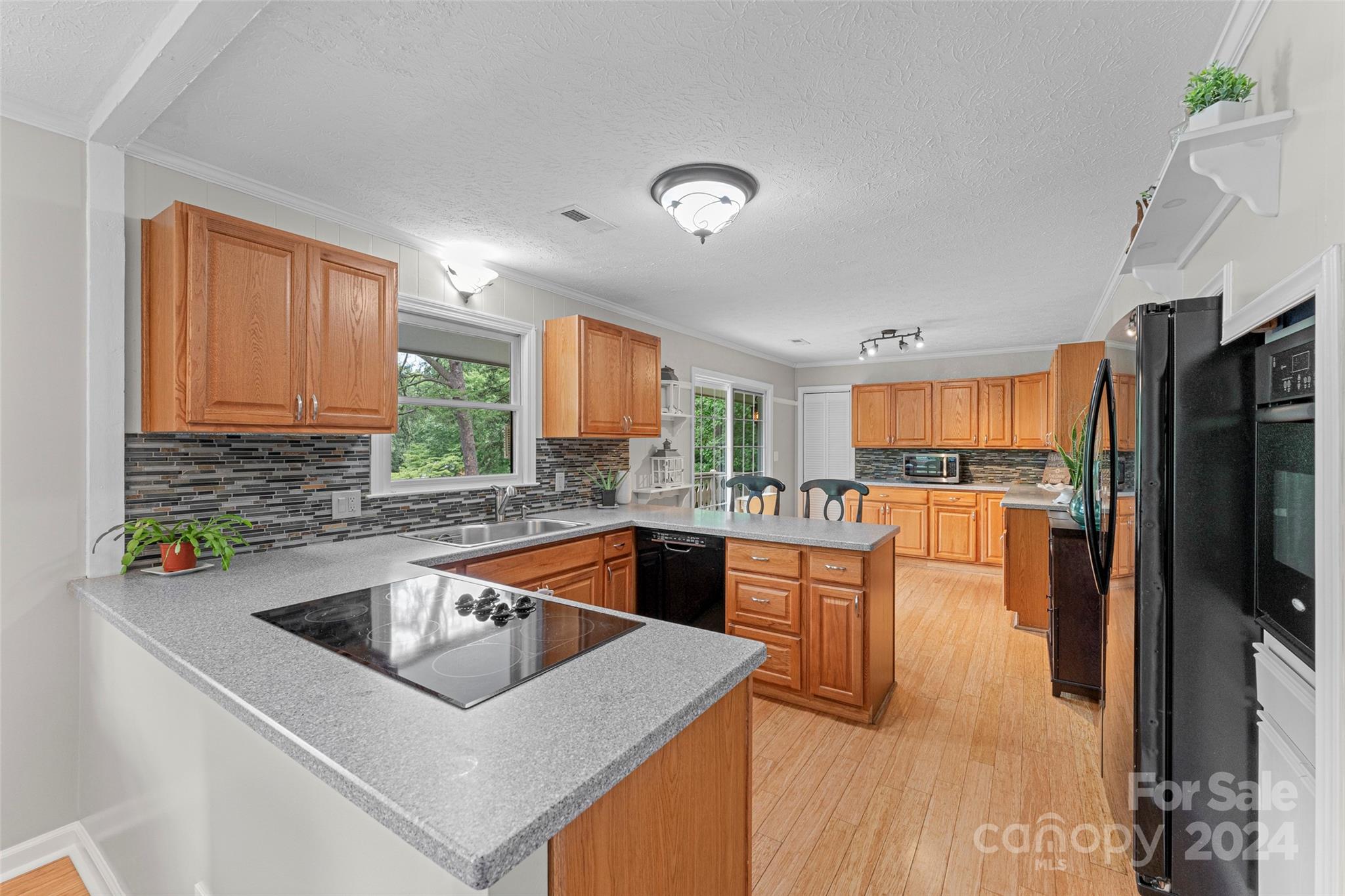 105 E Whisperwood Circle