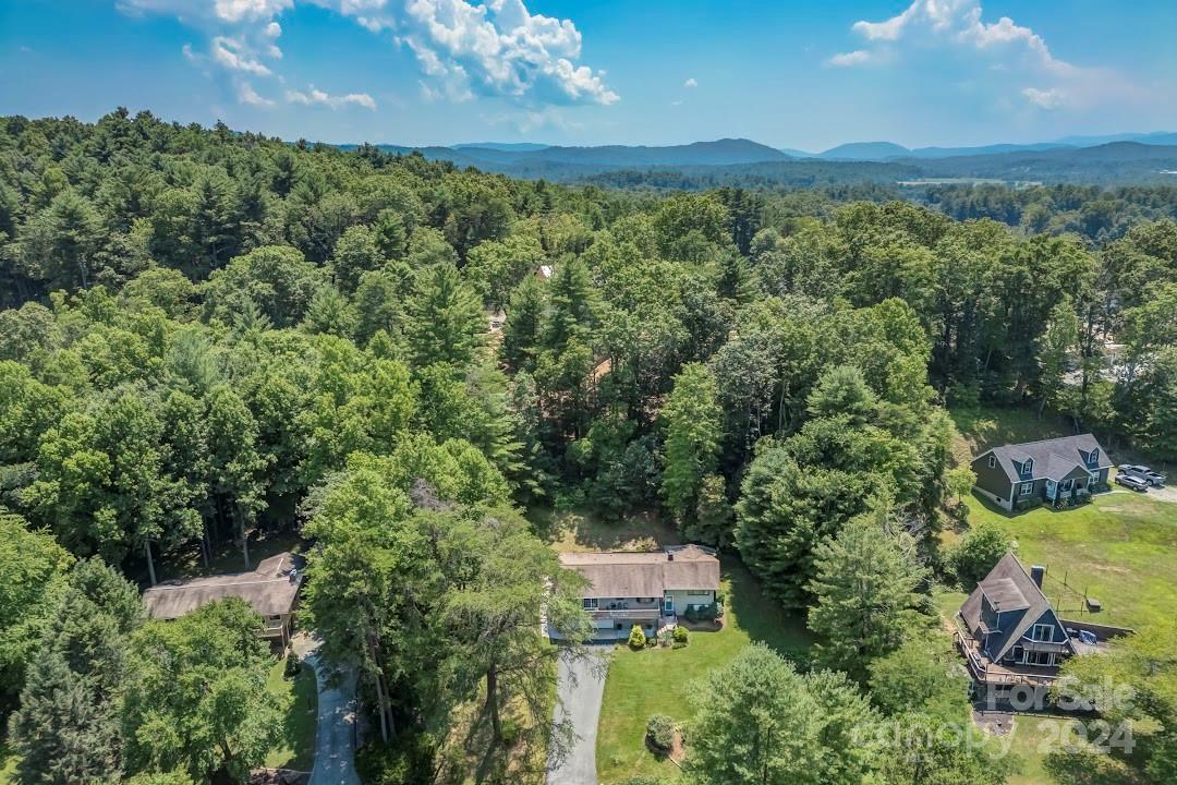 105 E Whisperwood Circle