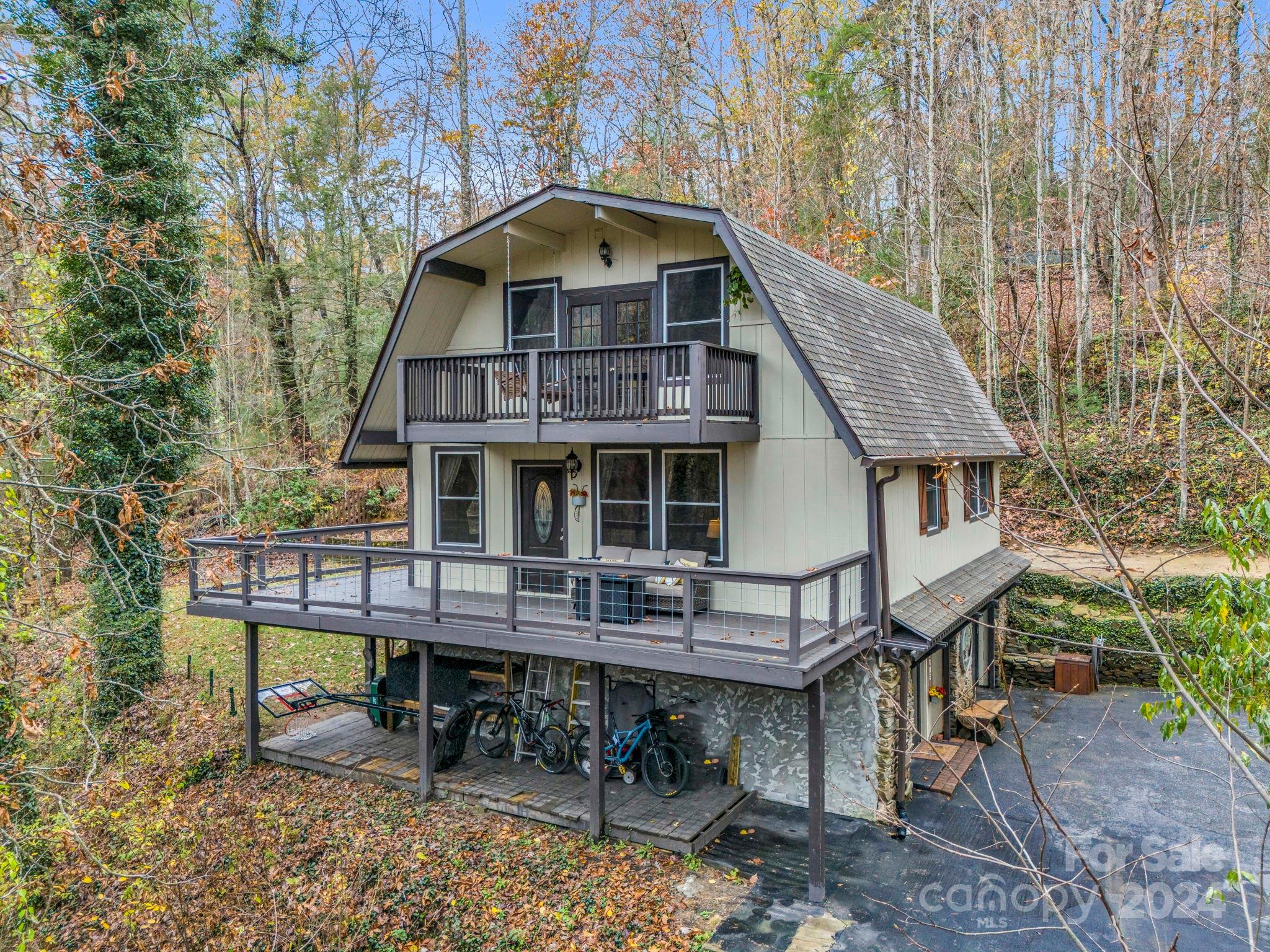 93 Foster Hill Drive