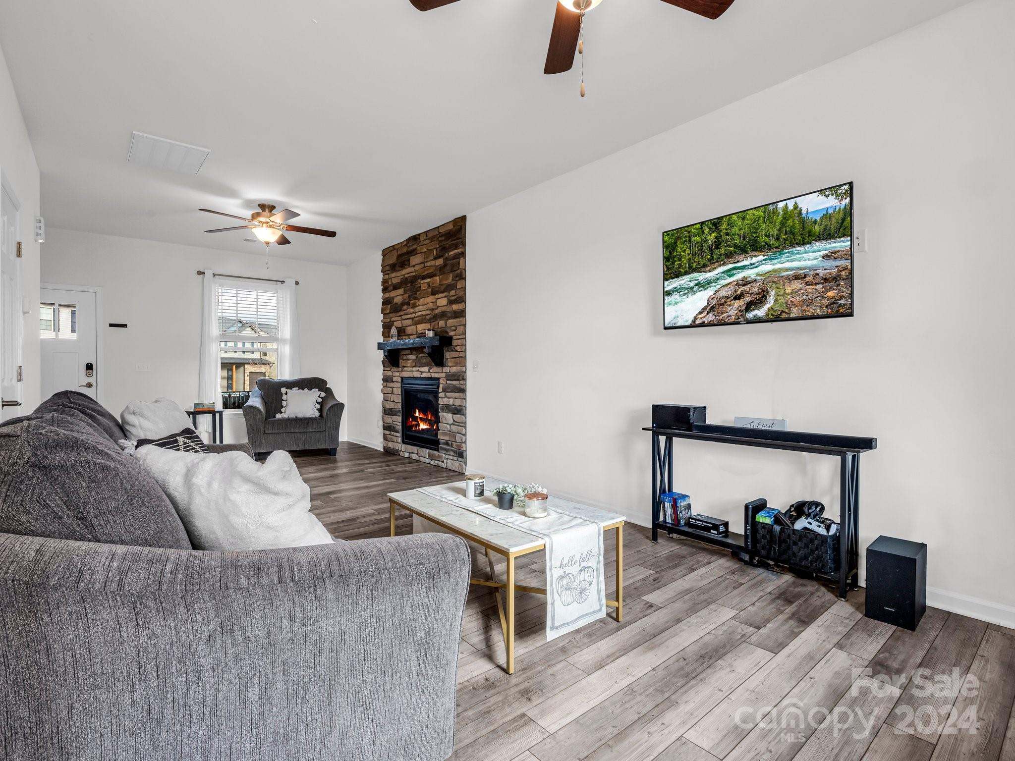 94 Cardwell Lane
