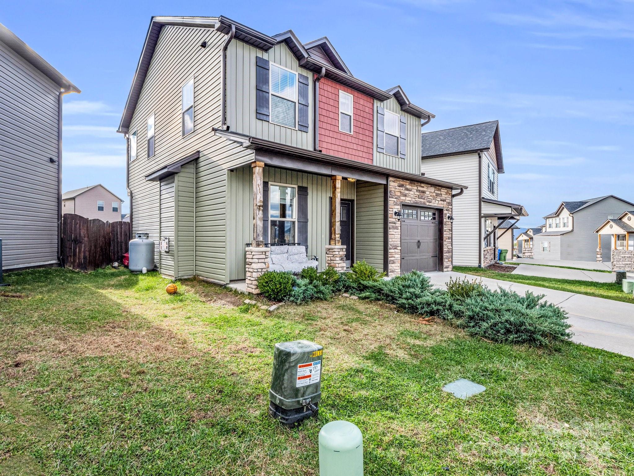 94 Cardwell Lane
