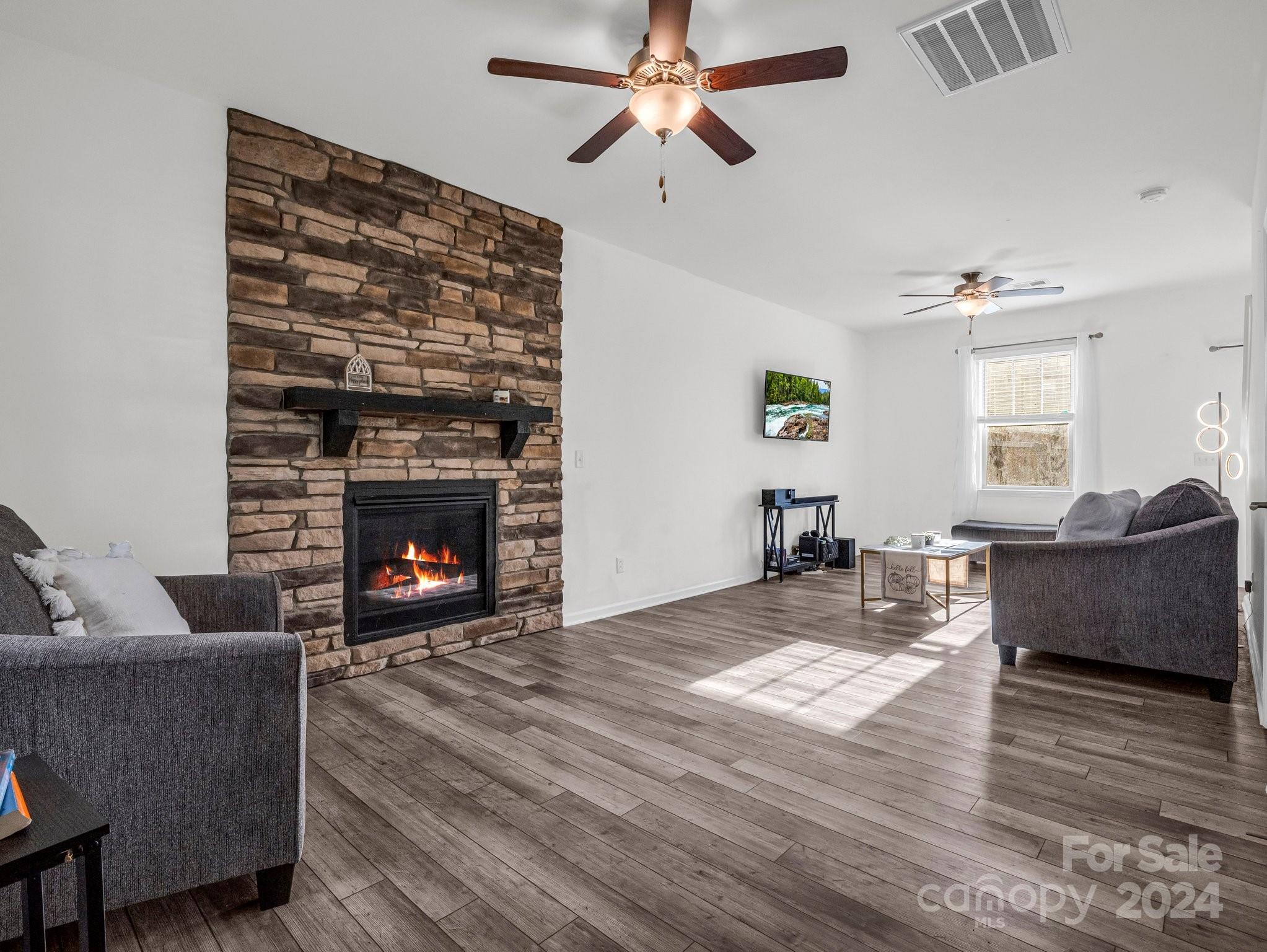 94 Cardwell Lane