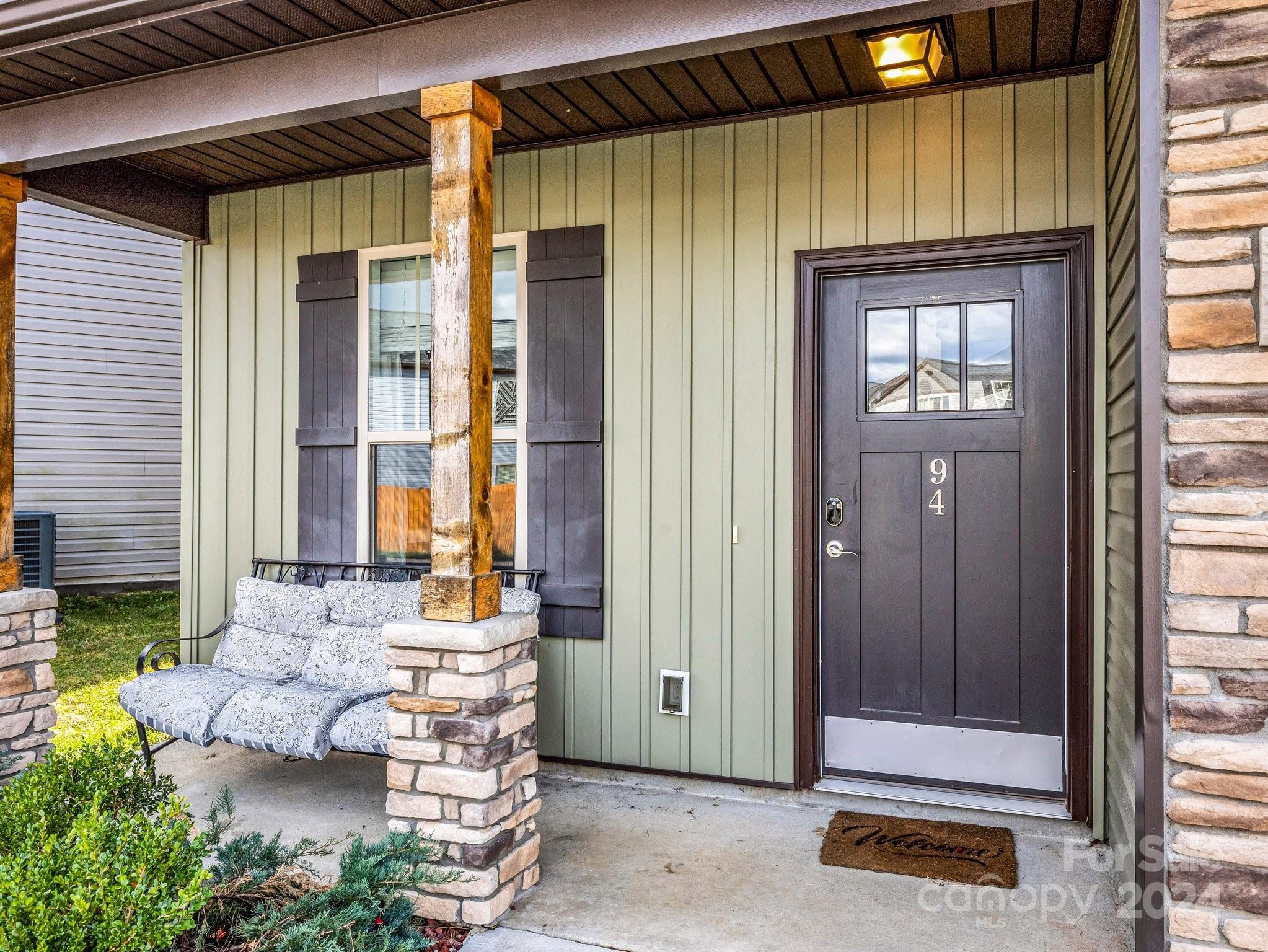 94 Cardwell Lane
