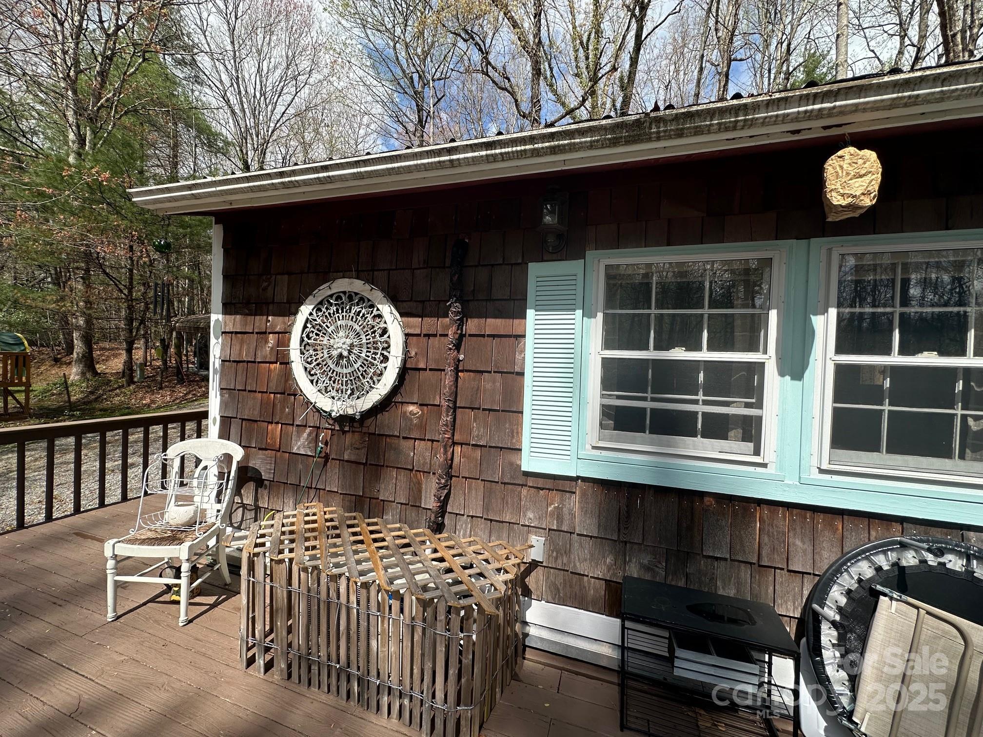 77 Pine Road
