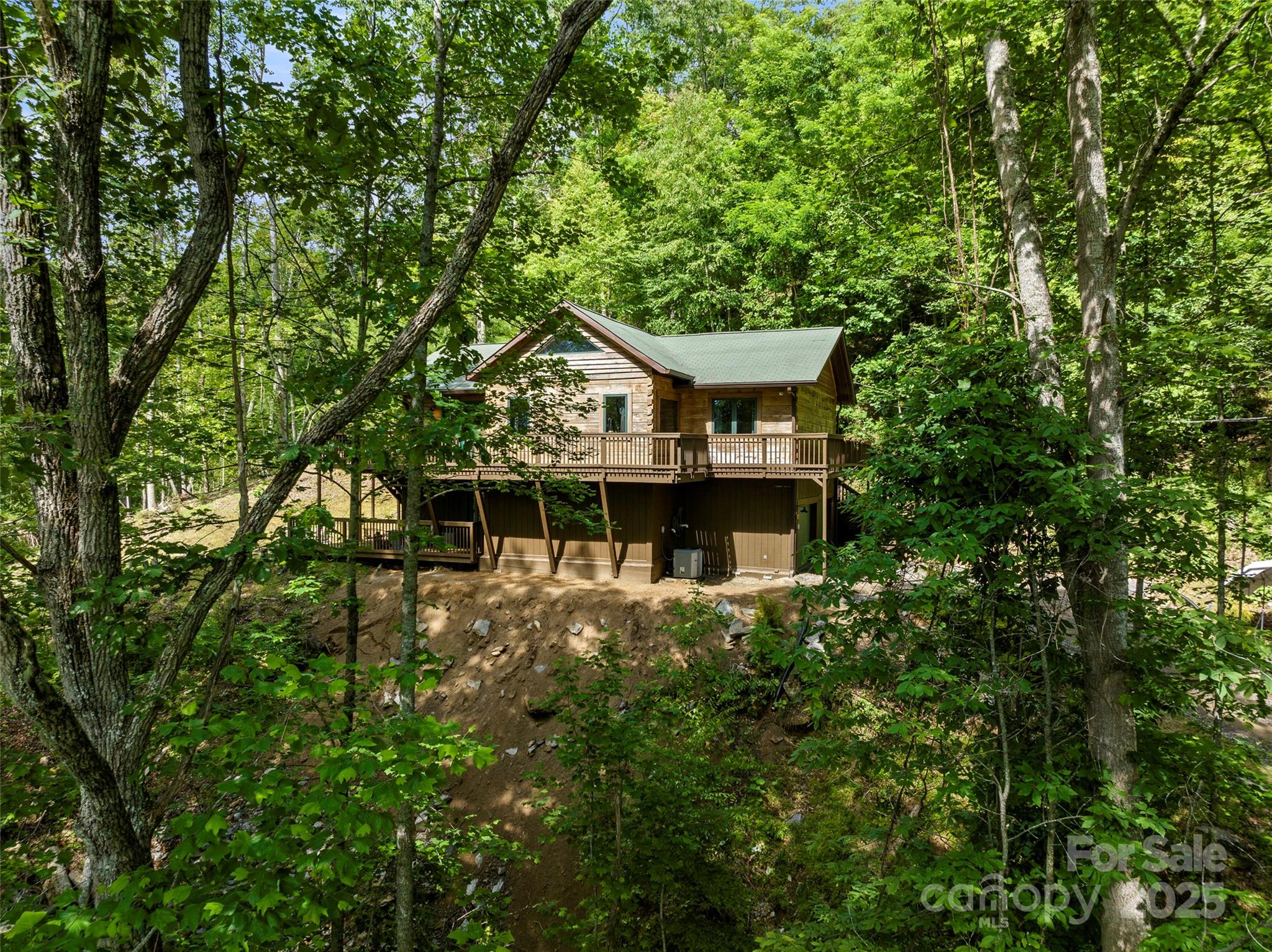 619 Leisure Lane