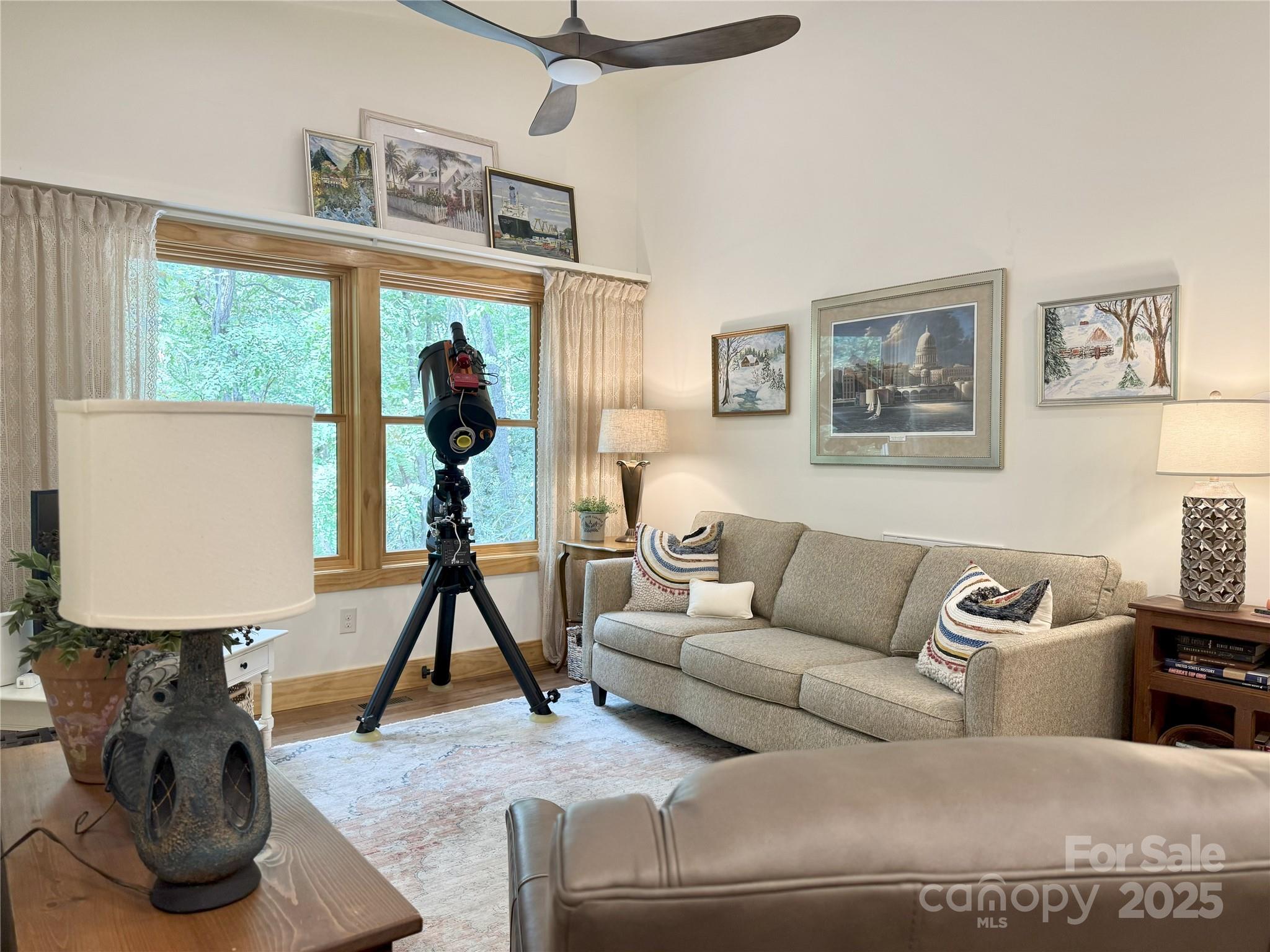 457 Hearthstone Way