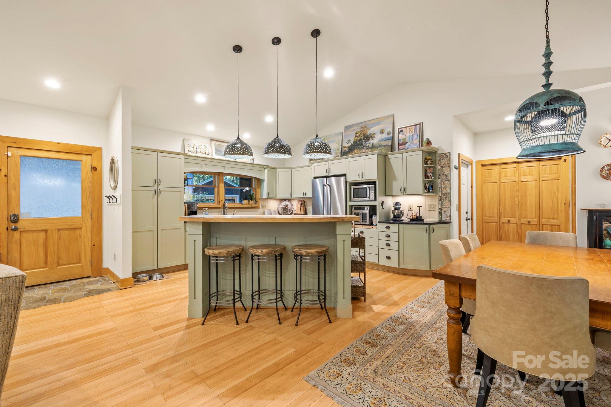 457 Hearthstone Way