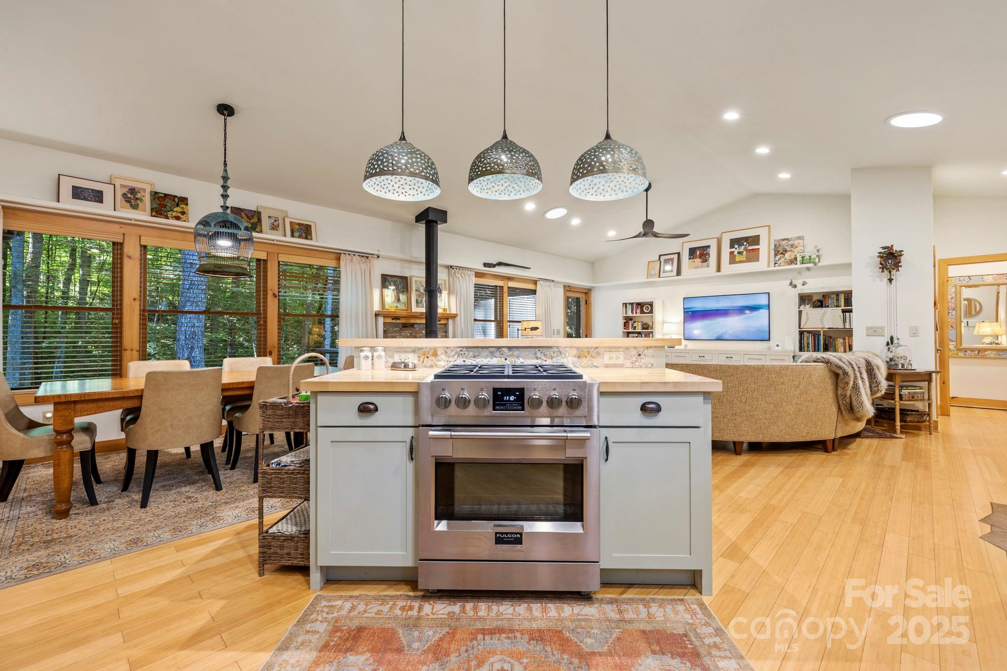 457 Hearthstone Way