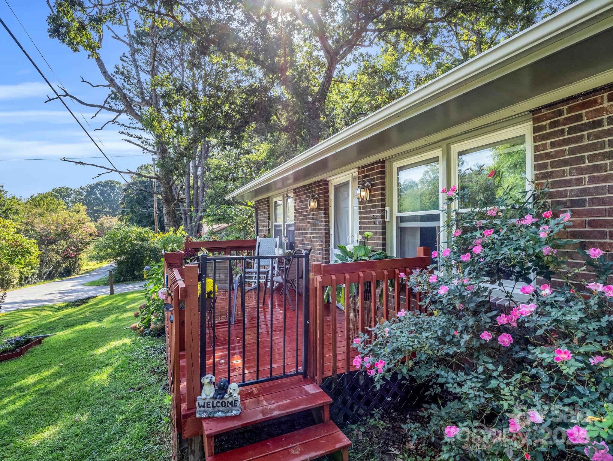 285 Cosmos Drive