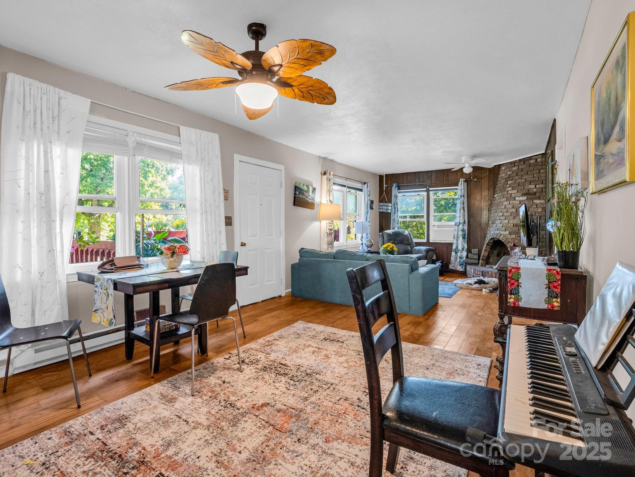 285 Cosmos Drive