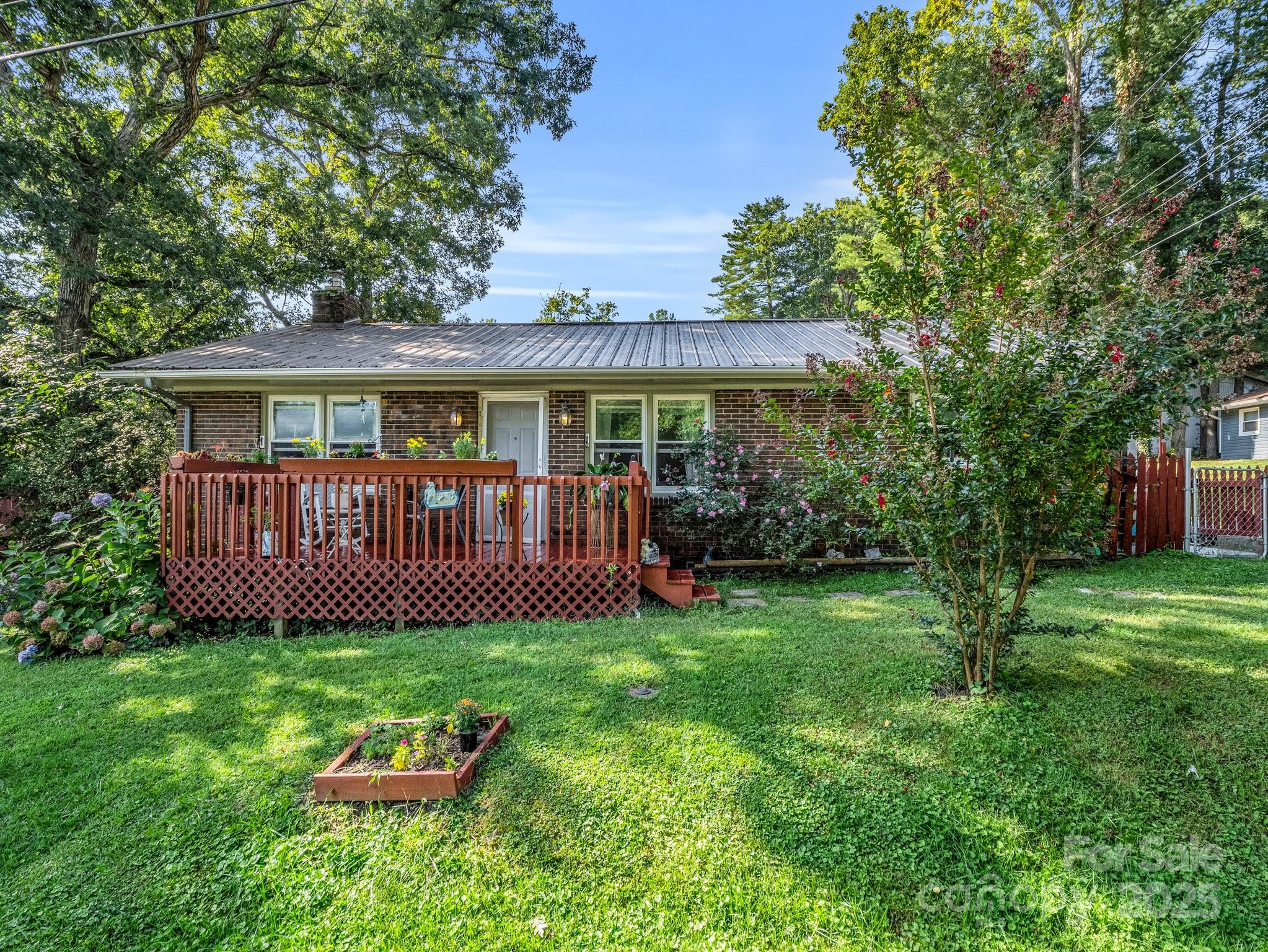 285 Cosmos Drive