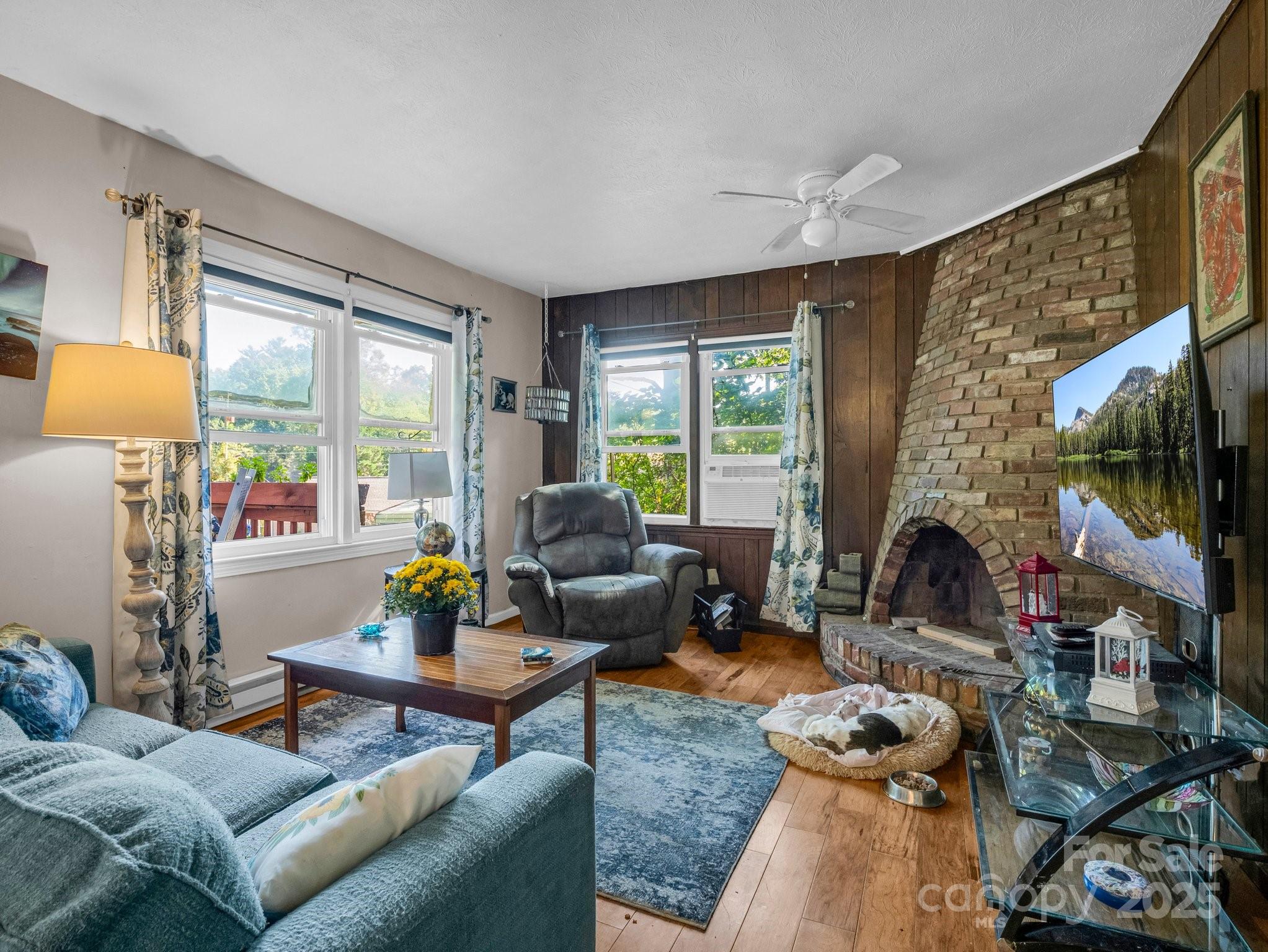 285 Cosmos Drive