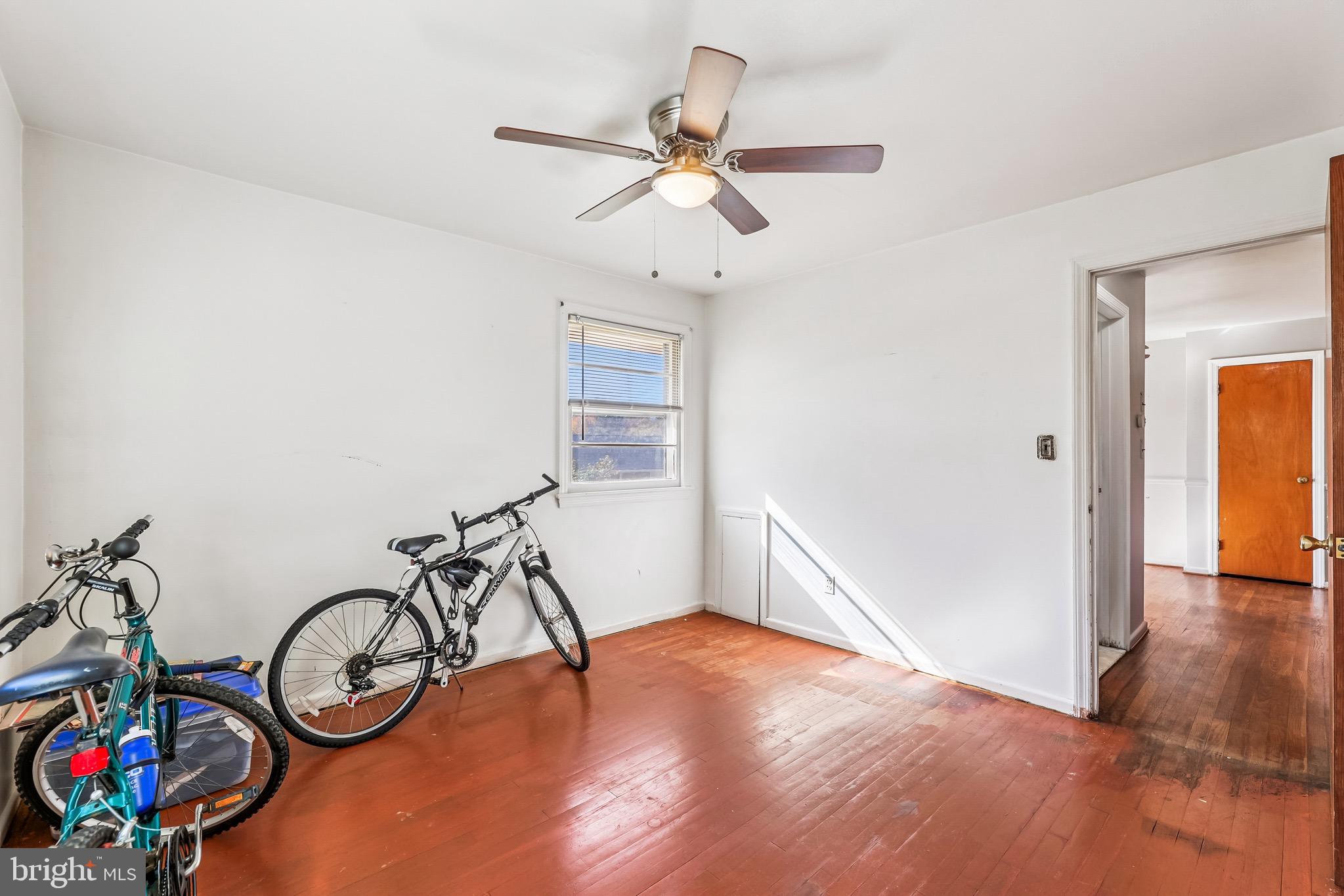 8407 QUINTANA STREET