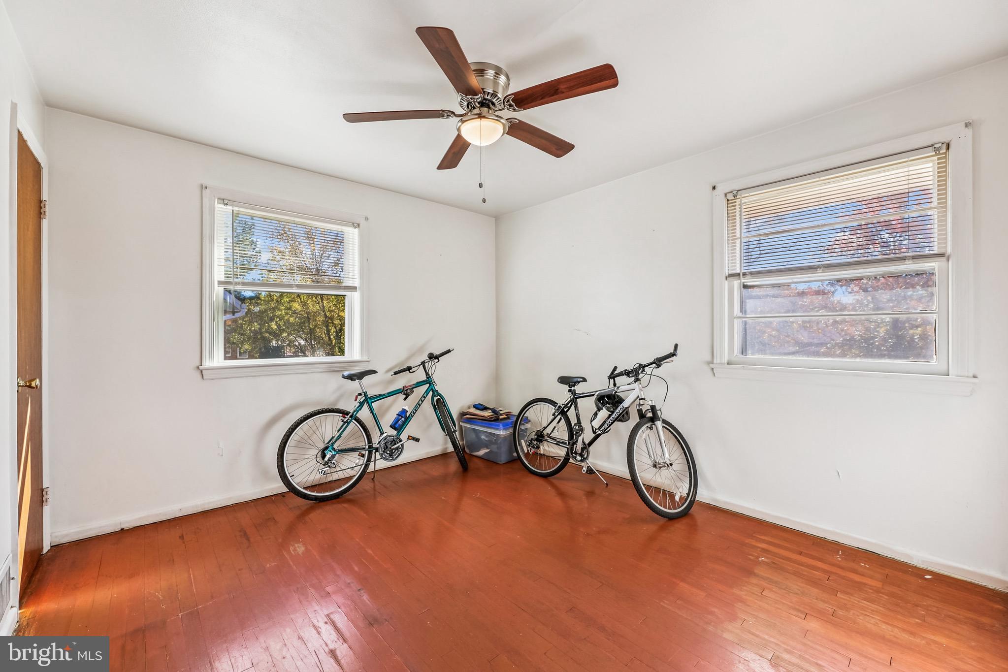 8407 QUINTANA STREET