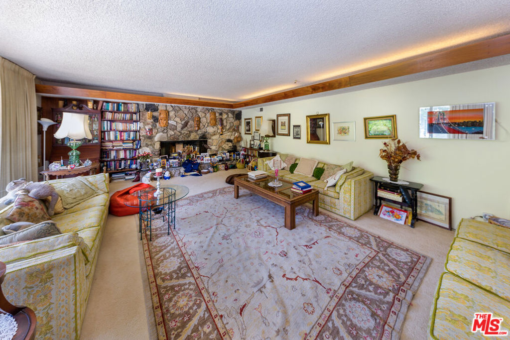 2321 Coldwater Canyon Drive