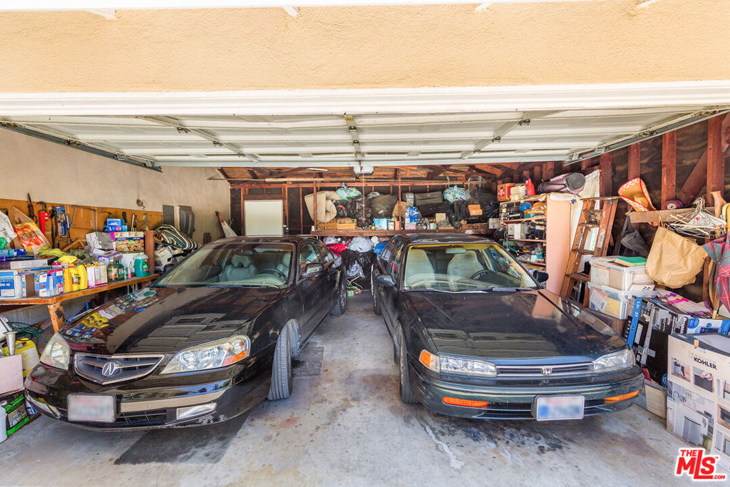 2321 Coldwater Canyon Drive