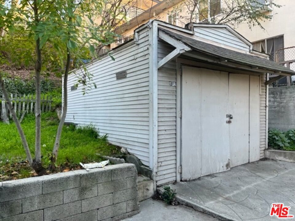 1036 Lanark Street