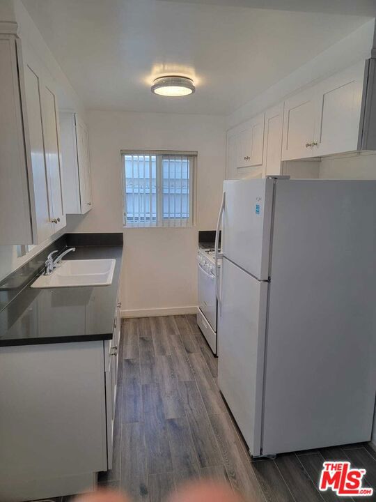 10717 Bloomfield Street