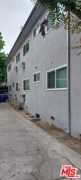 10717 Bloomfield Street