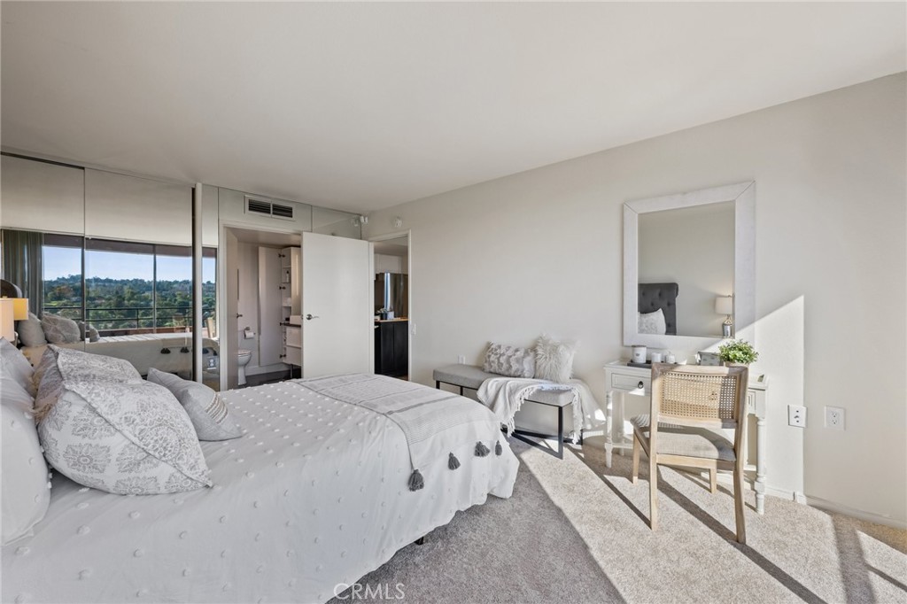 24055 Paseo Del Lago 1106