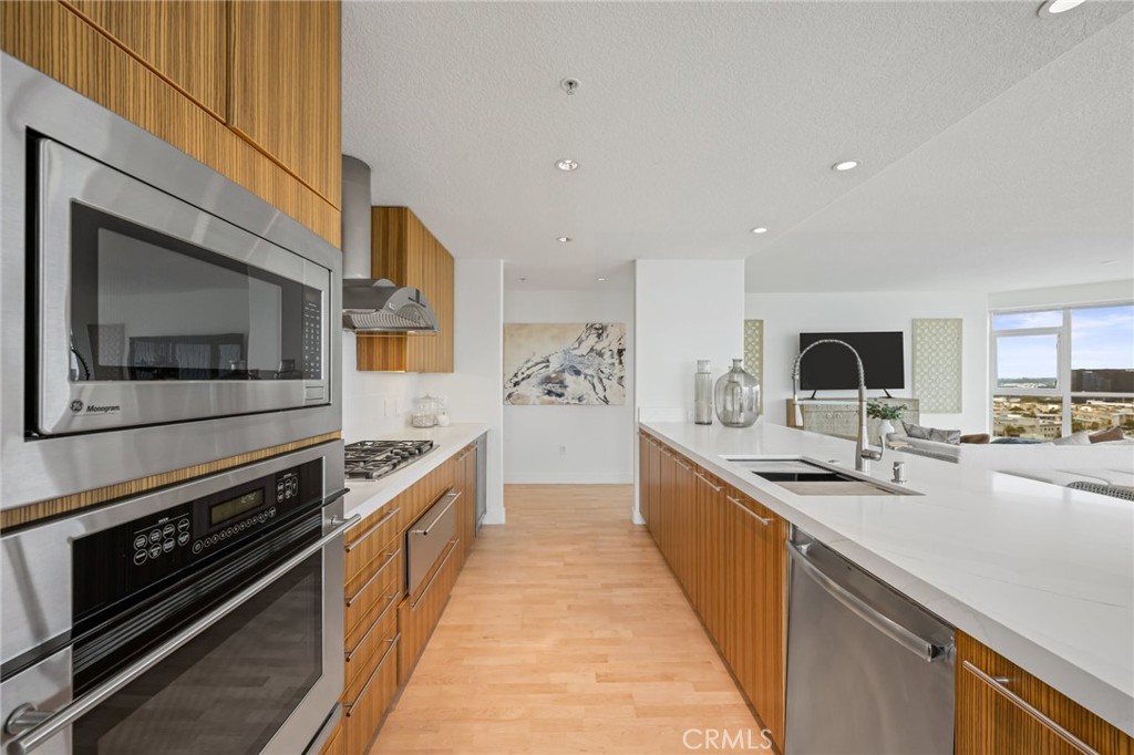 3131 Michelson Drive 1702