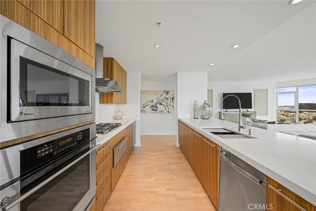 3131 Michelson Drive 1702