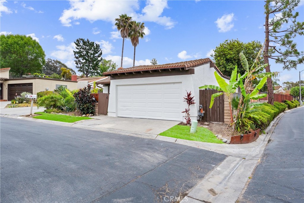 31206 Calle San Pedro