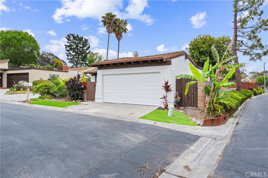 31206 Calle San Pedro