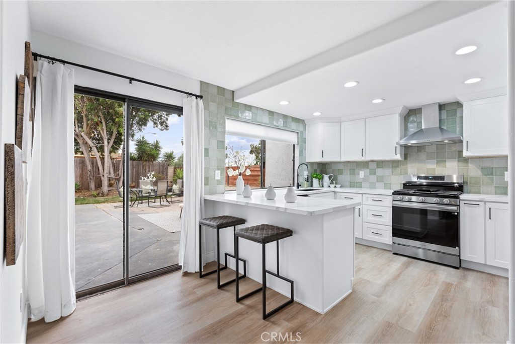 31206 Calle San Pedro